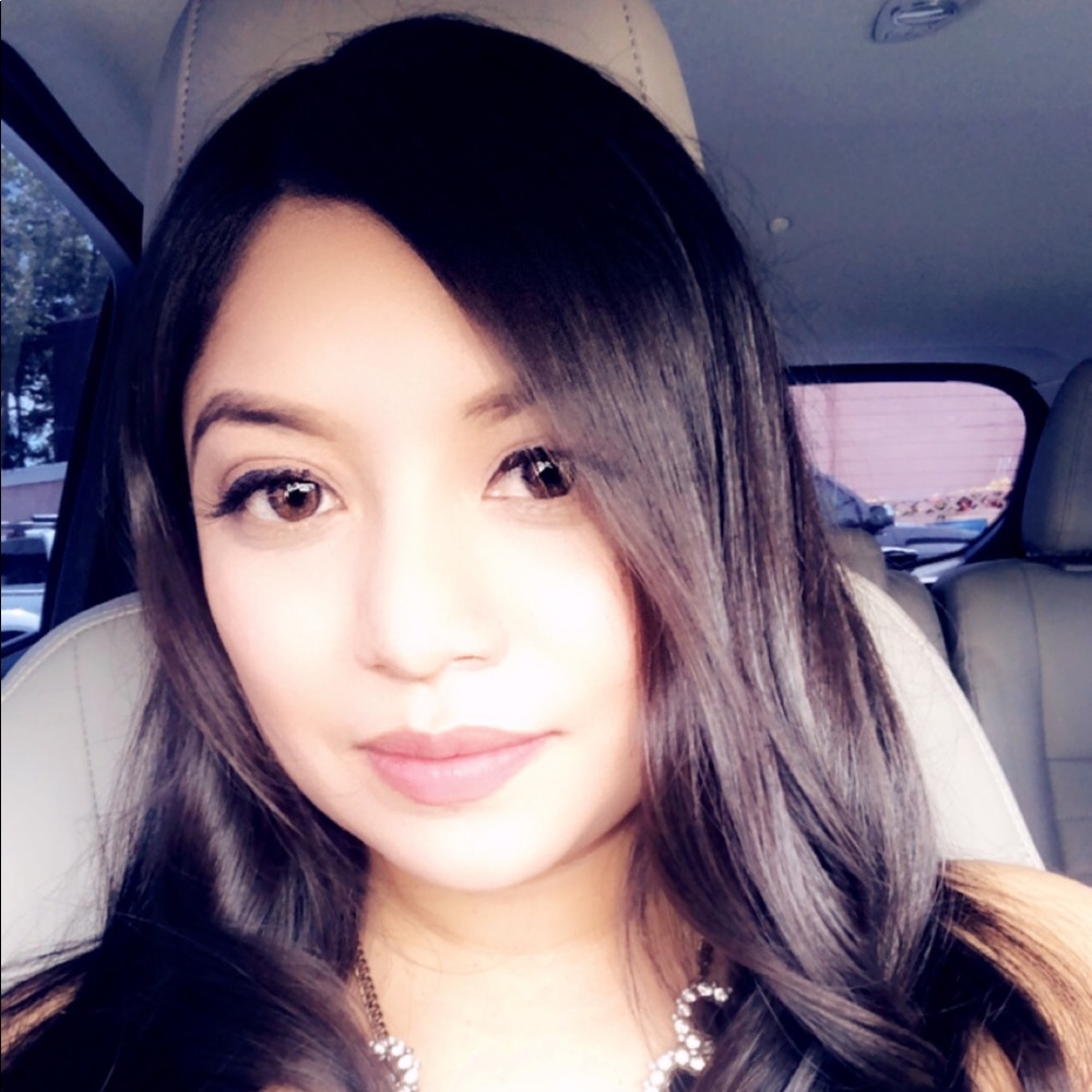 Meet your Posher, Andrea